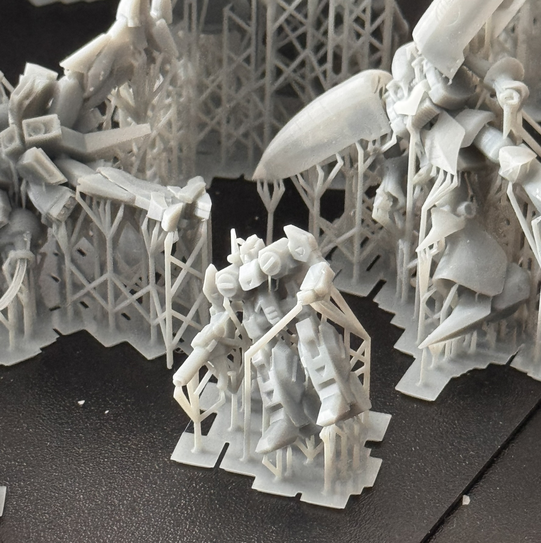 Zdjęcie przedstawia element wykonany przez firmę AXIONMELD